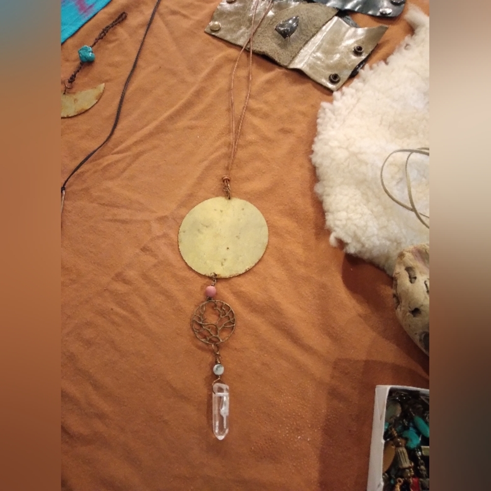 Gold and Pink Pendant Necklace